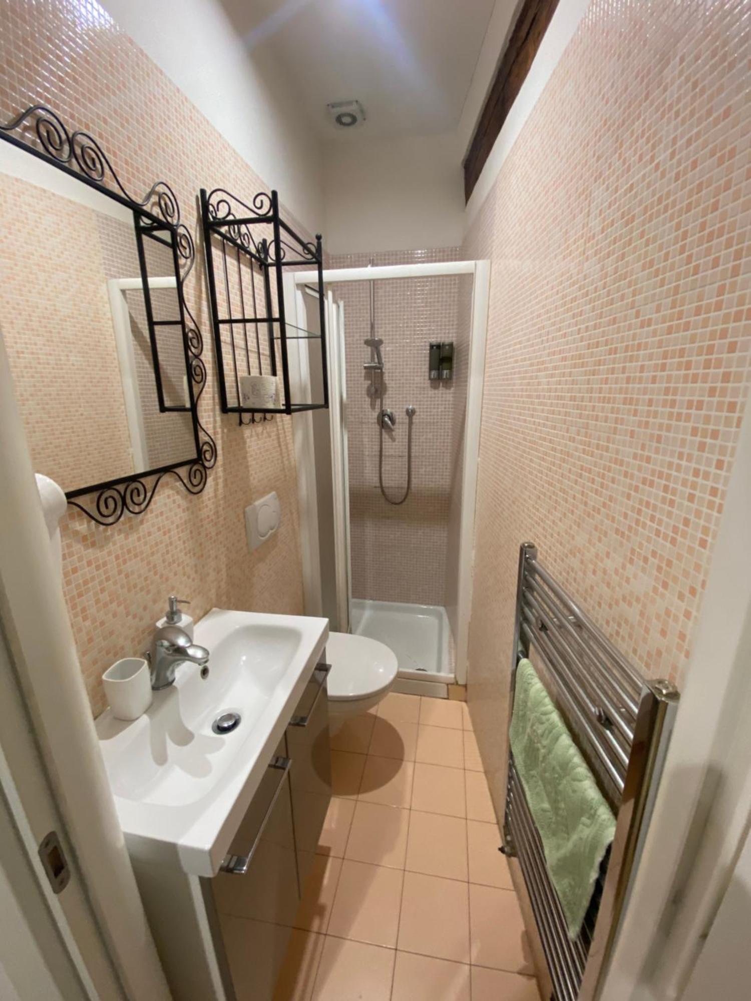 B&B And Home La Piazzetta Della Pioggia 볼로냐 외부 사진