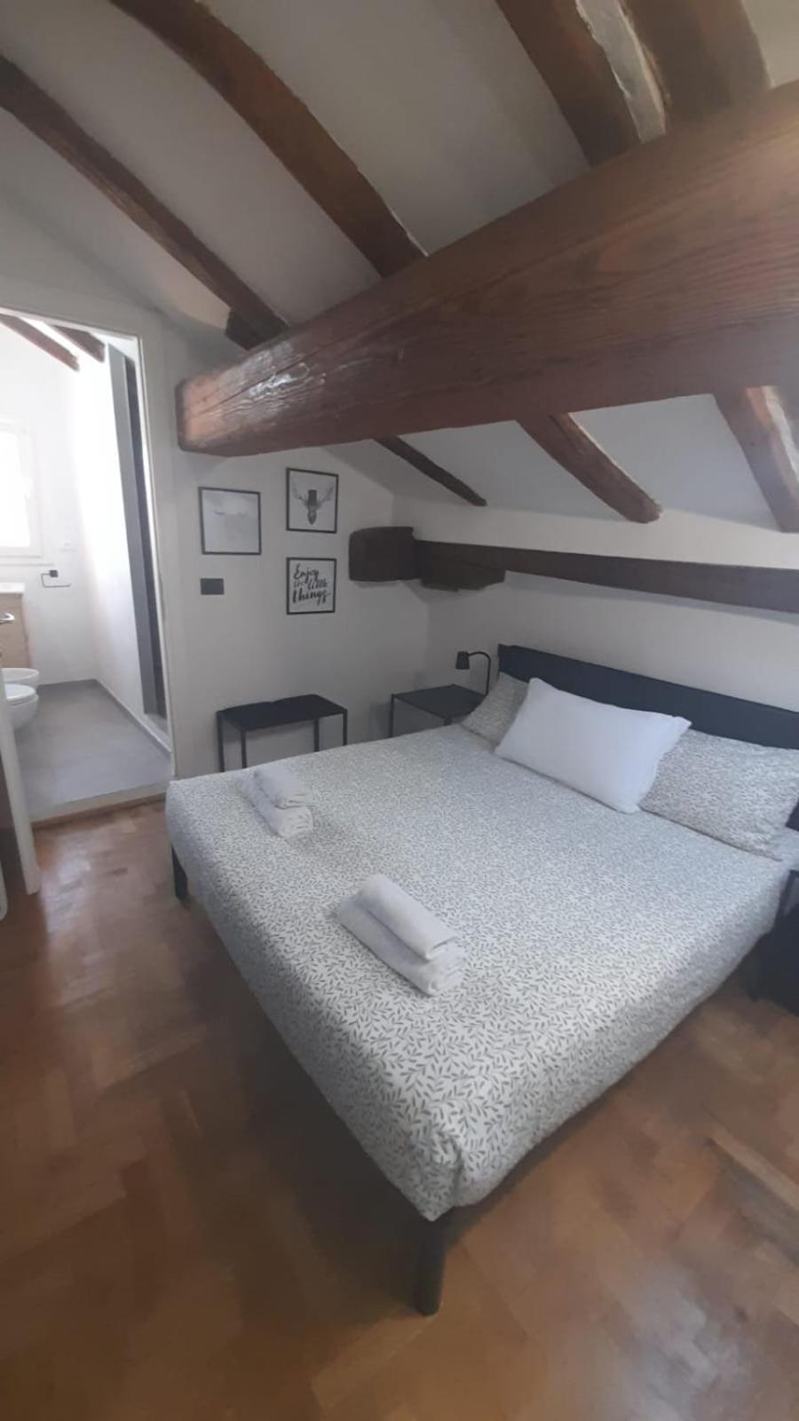 B&B And Home La Piazzetta Della Pioggia 볼로냐 외부 사진
