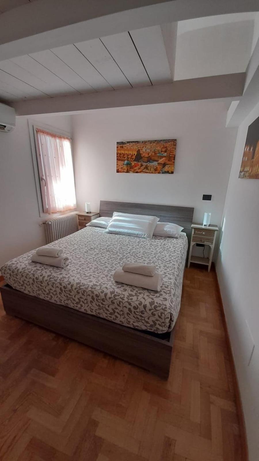 B&B And Home La Piazzetta Della Pioggia 볼로냐 외부 사진