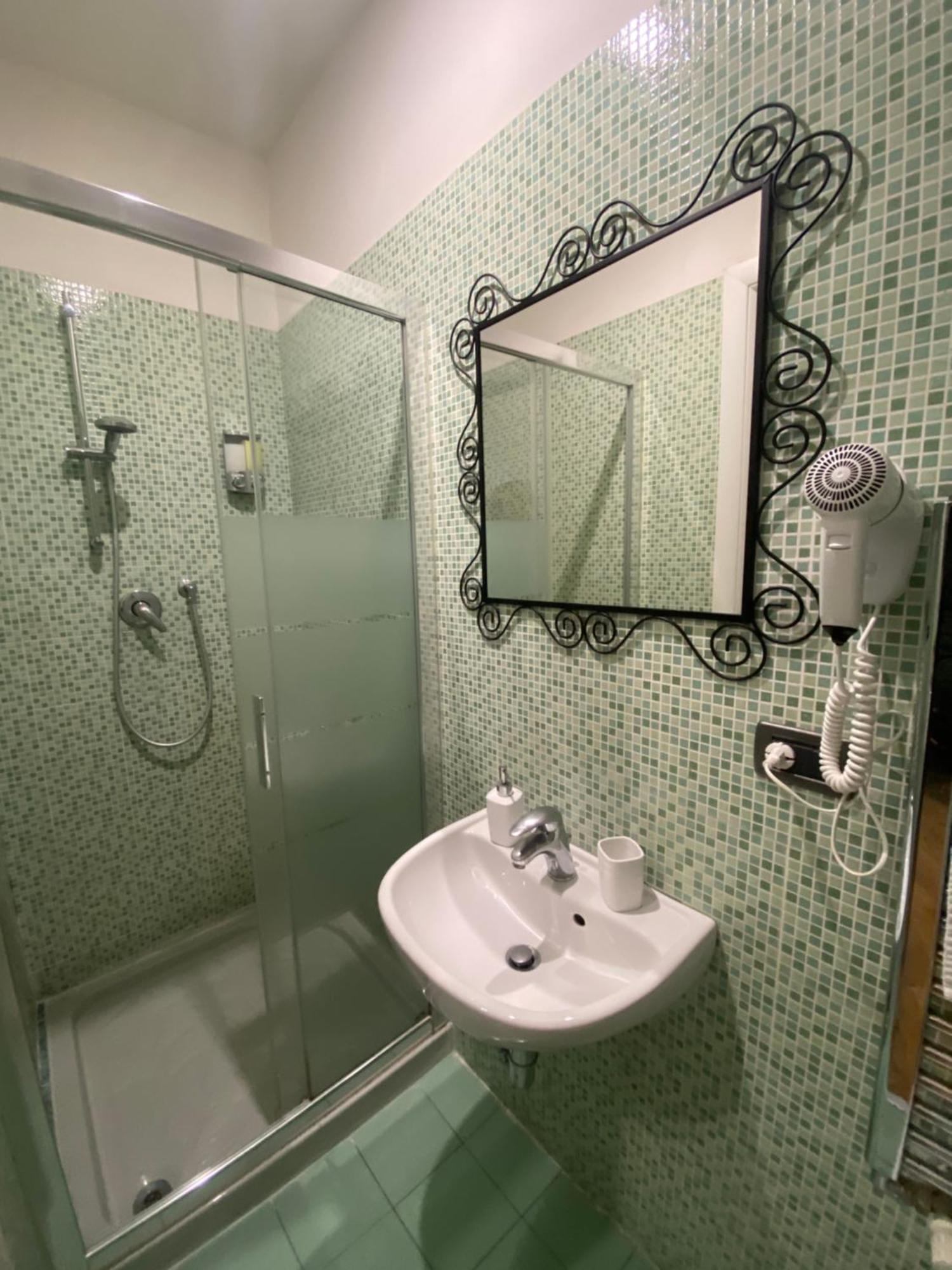 B&B And Home La Piazzetta Della Pioggia 볼로냐 외부 사진