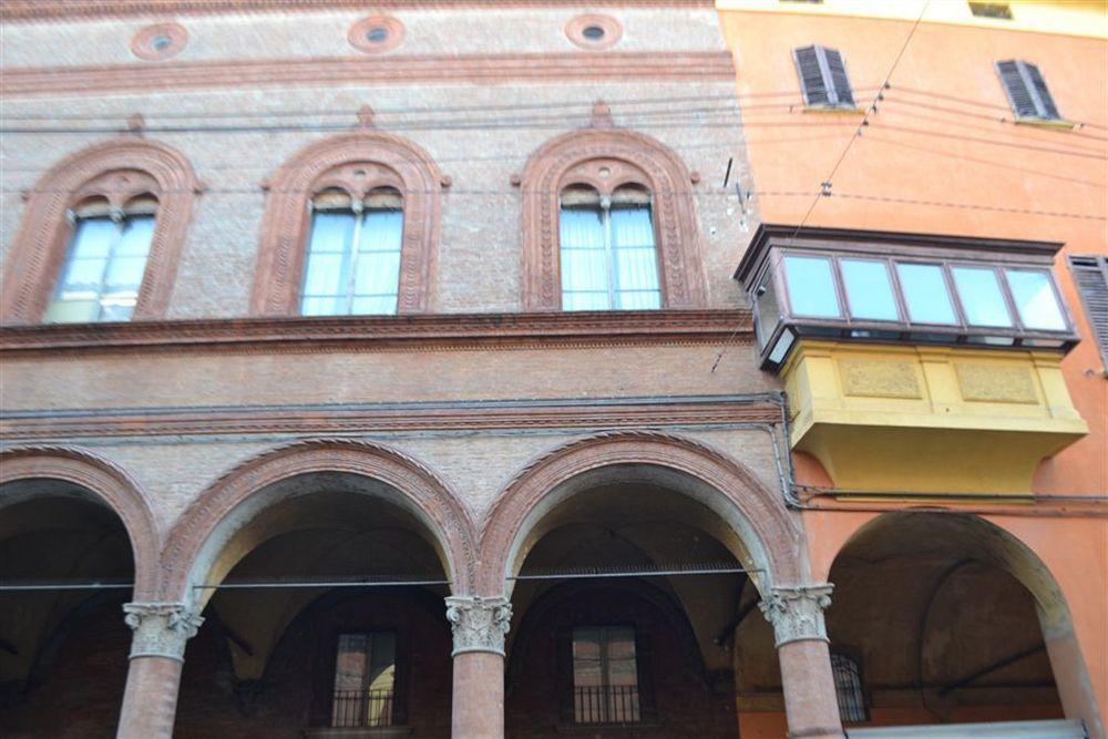 B&B And Home La Piazzetta Della Pioggia 볼로냐 외부 사진
